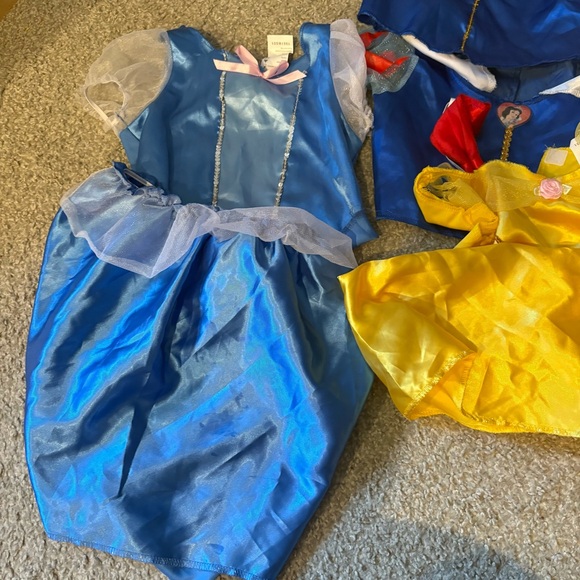 Disney Princess Dress Up Trunk Sz 4-6 Halloween Play Belle Aurora Anna - Picture 2 of 7